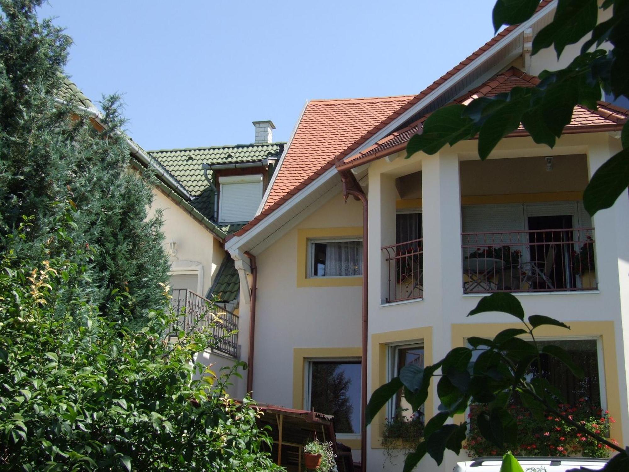 Apartment Revesz Harkany Exterior photo