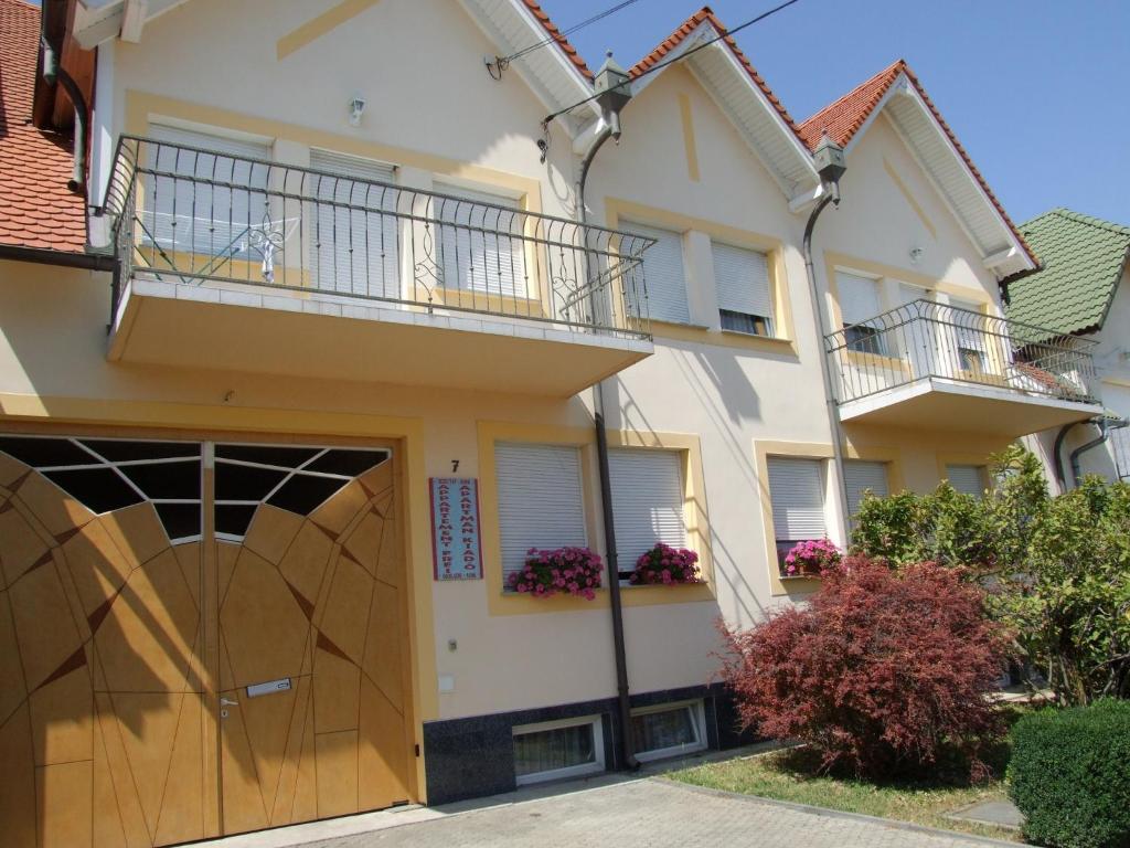 Apartment Revesz Harkany Exterior photo